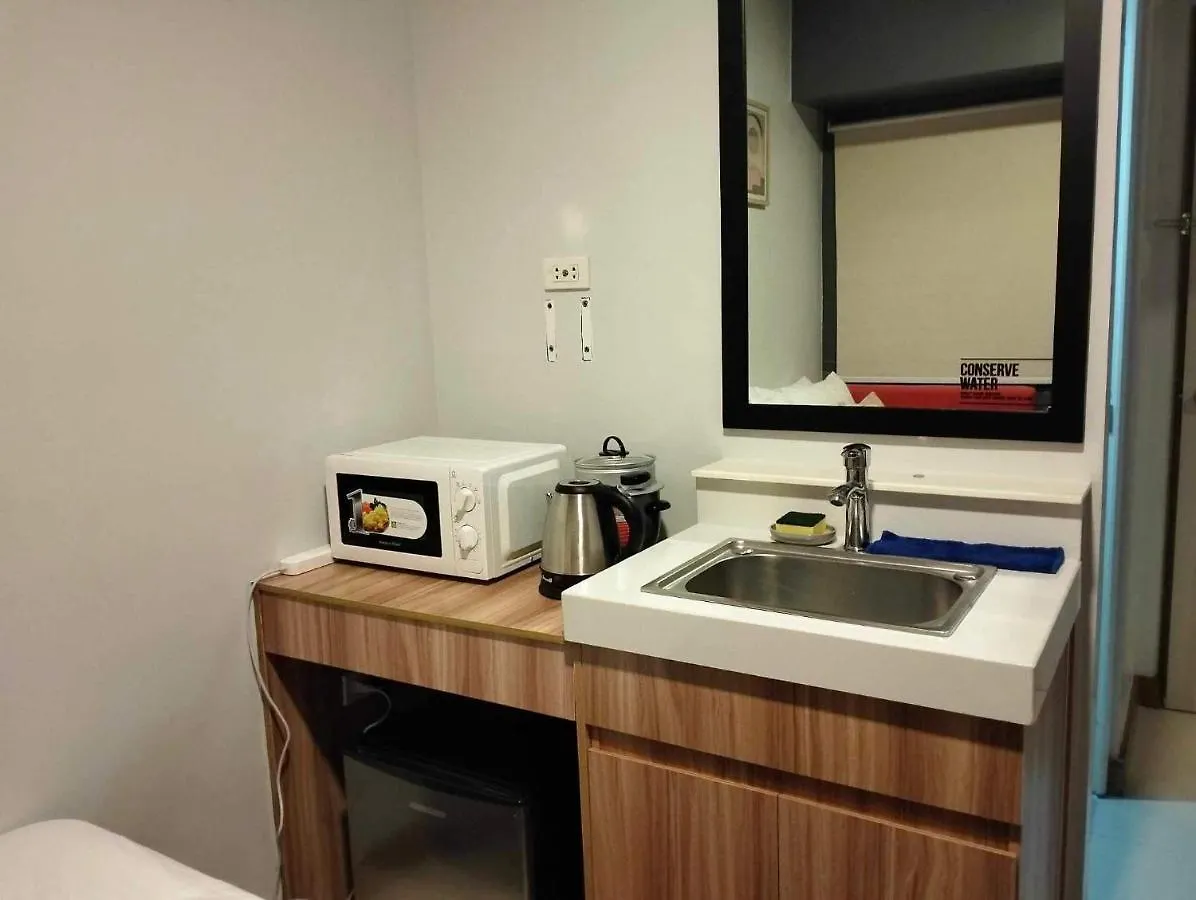 Tranquility Urban Condo マンダルヨン・シティ 0*,